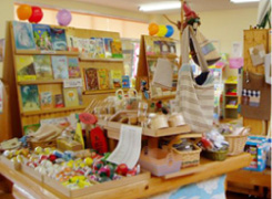 絵本とおはなしの店 ぺぺぺぺらん