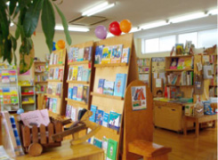 絵本とおはなしの店 ぺぺぺぺらん
