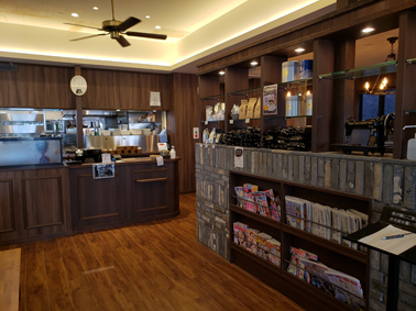 美濃加茂山手店内03